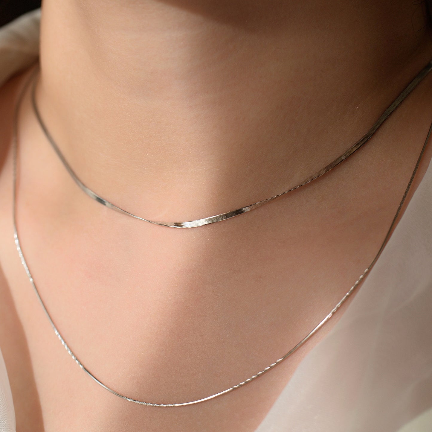 Sera neck chain